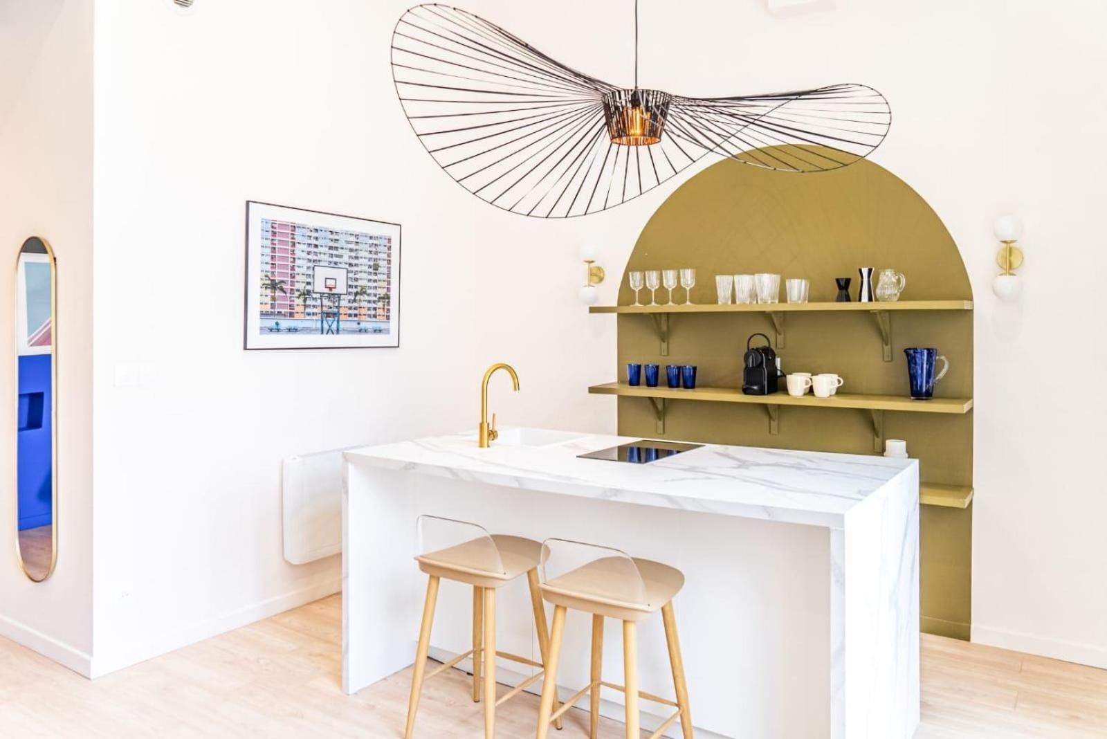 Le Jewell Apartment