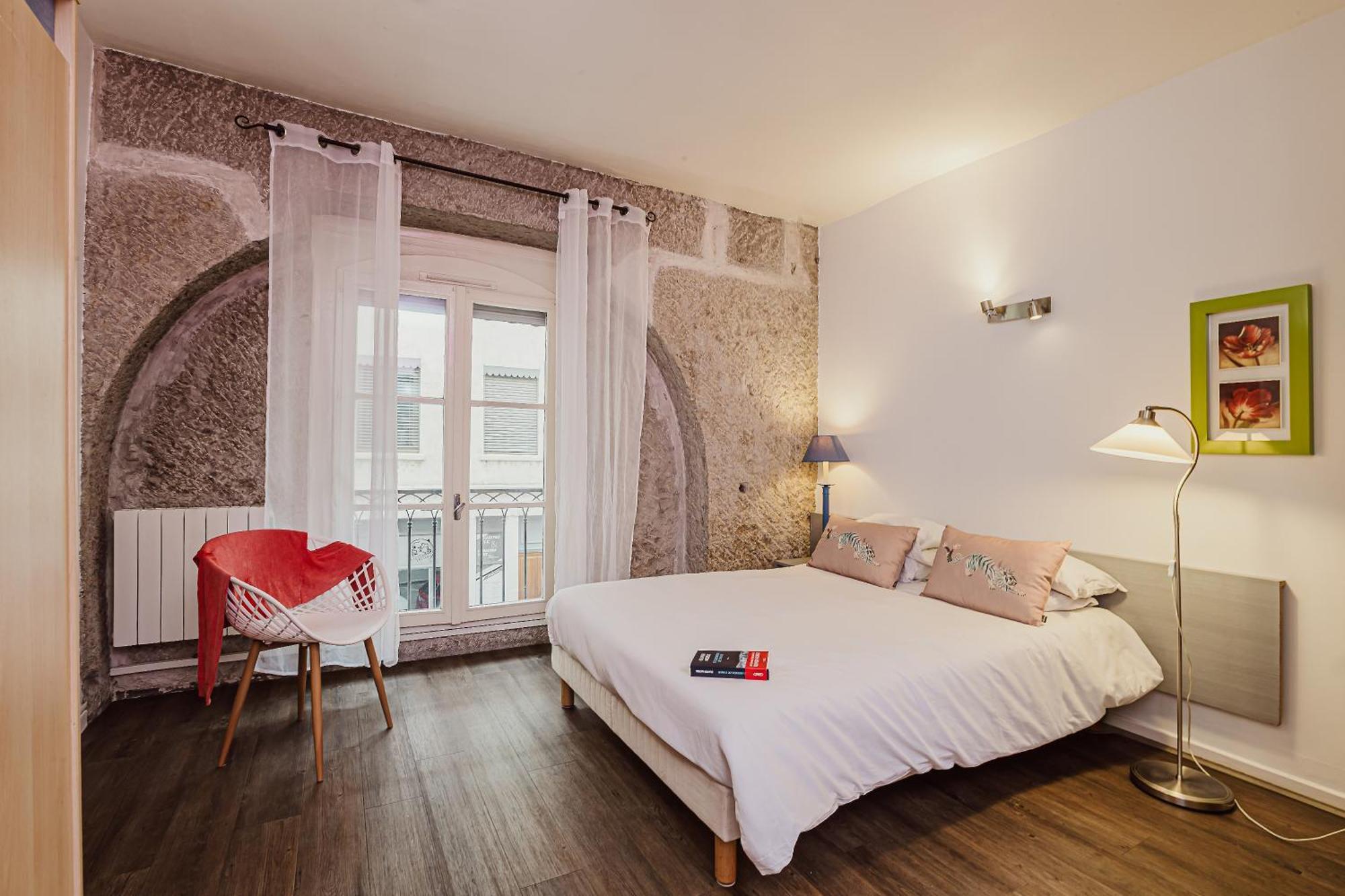 Avy Baudelaire - Bellecour 4*