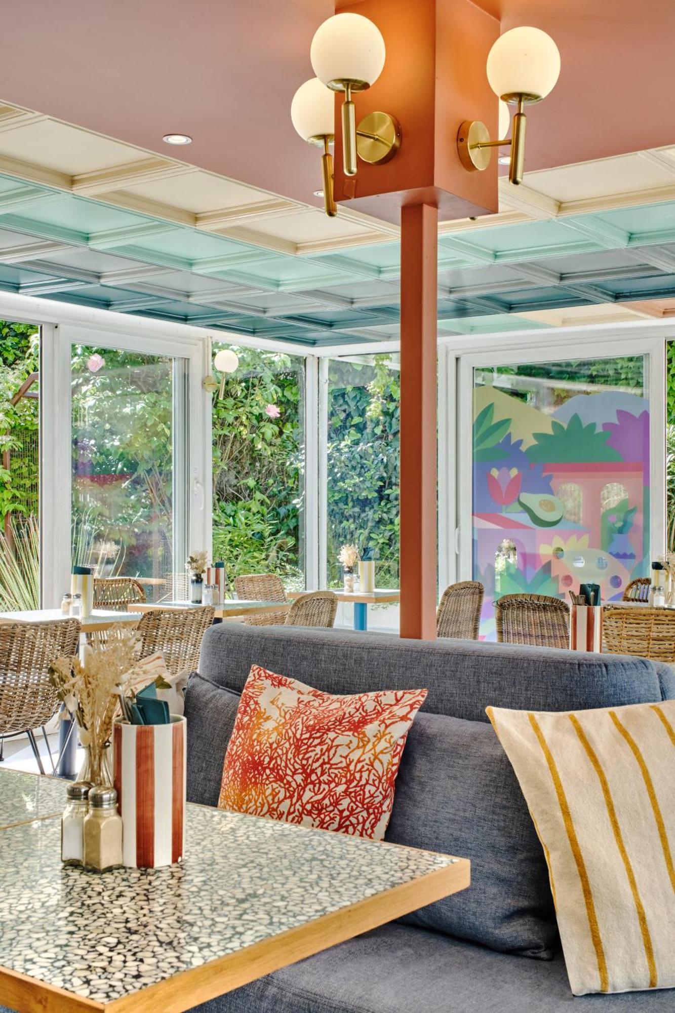 Chromatics & Restaurant Hill Club By Happyculture
