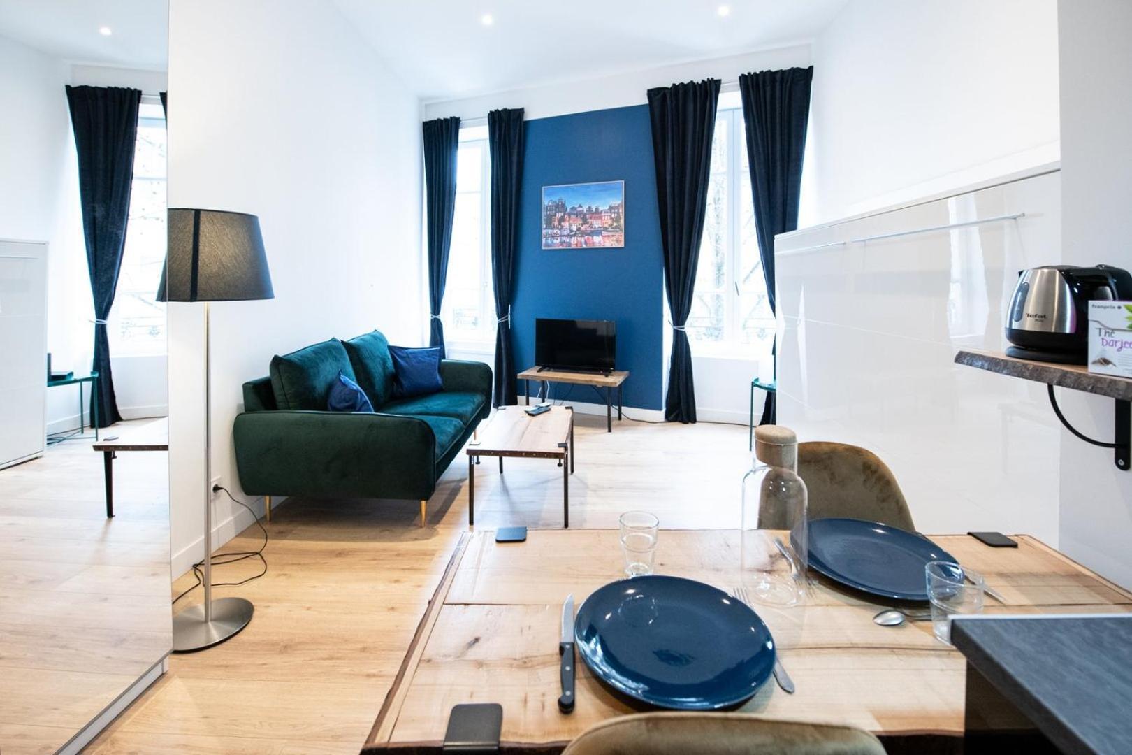 Le Romanée - Très Joli Moderne Confort Proche Place Valmy Appartement