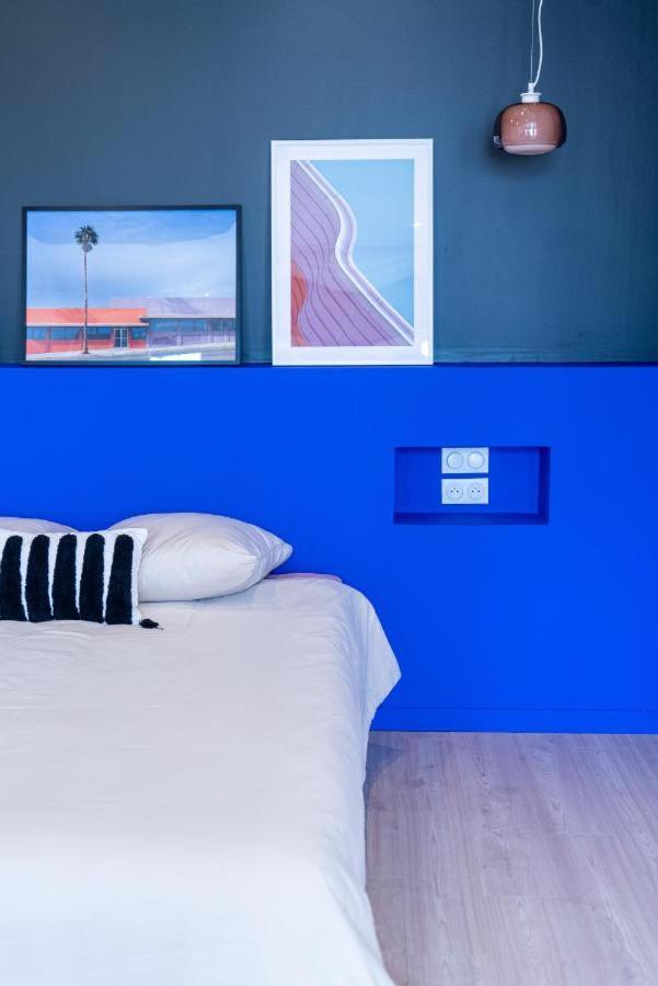 Jewell Apartment