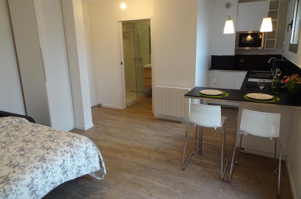 La Haut Sur La Colline Apartment *