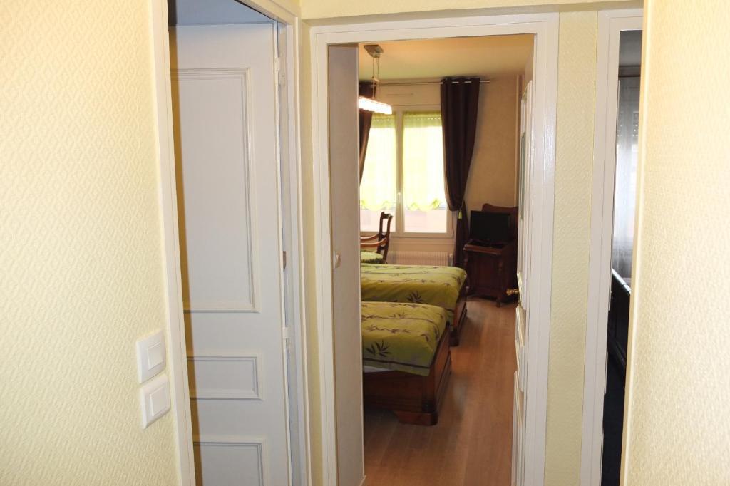 D'hotes - Garibaldi Bed & Breakfast *