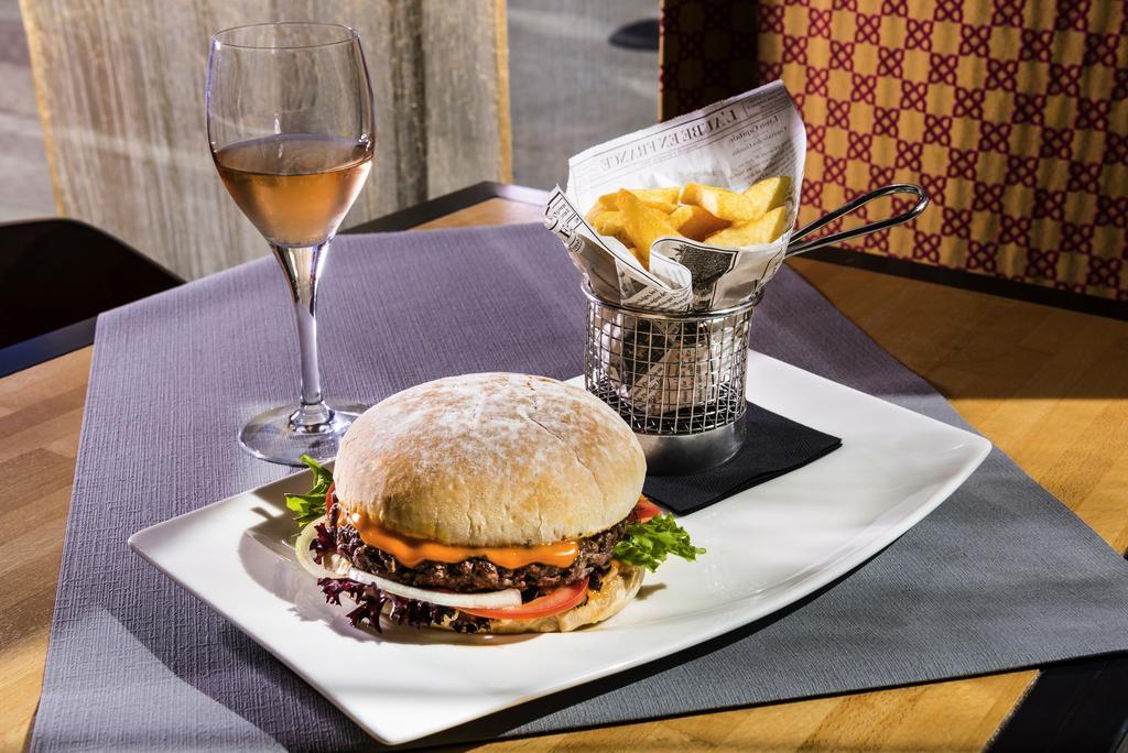 Hotel Ibis Styles Centre - Gare Part Dieu 3*