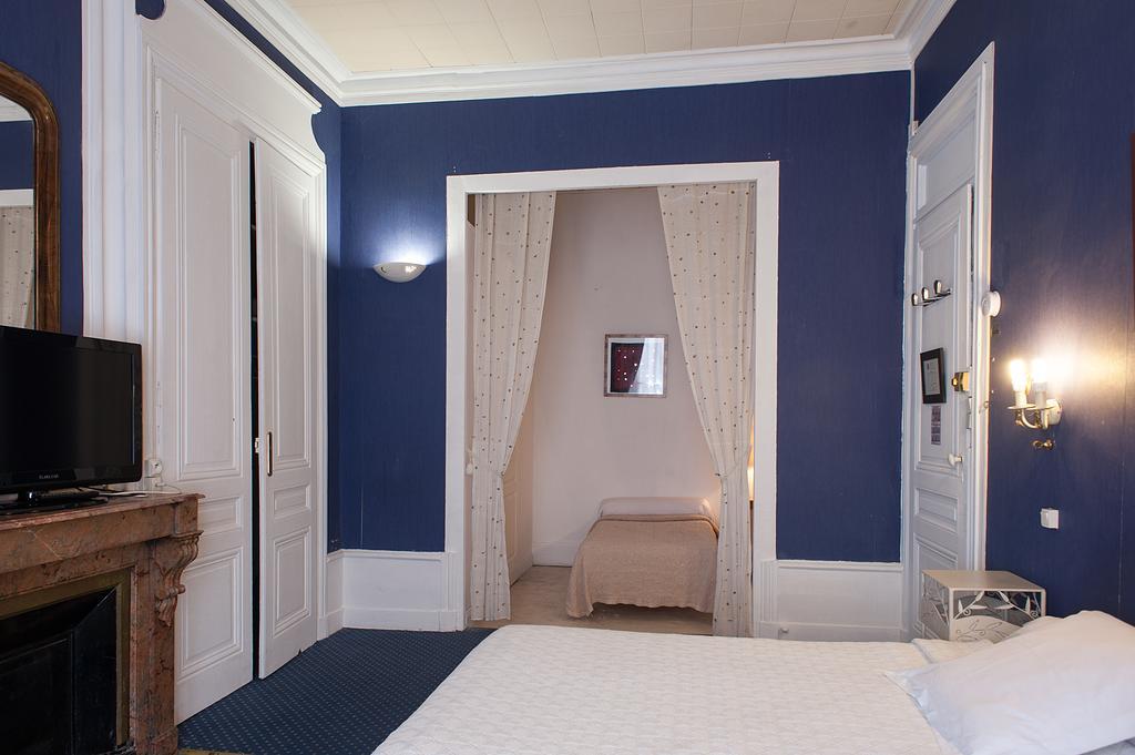 Des Facultes Hotel