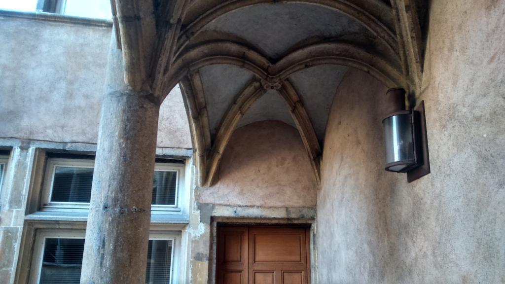 L'outarde Apartment *