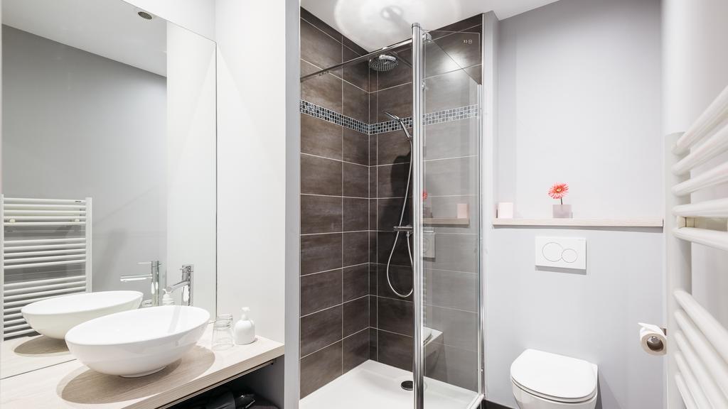 Apartment Le 9eme- Metro Valmy-homalyon