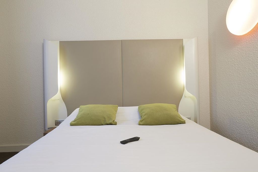 Campanile Centre - Berges Du Rhone 3*