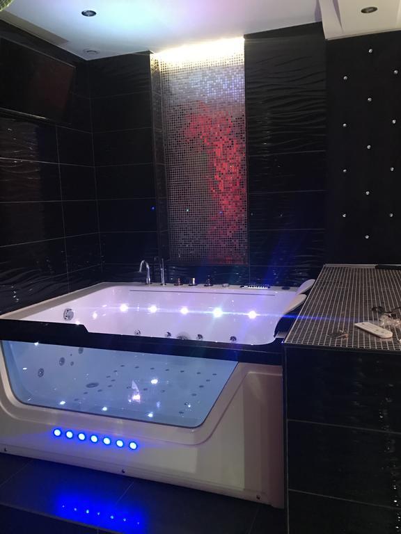 Le Cabaret Vip Appartement *
