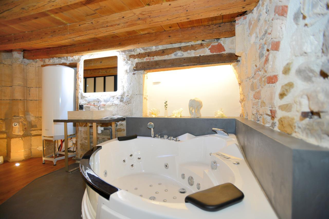 Le Clos De Sainte Croix Apartamento *