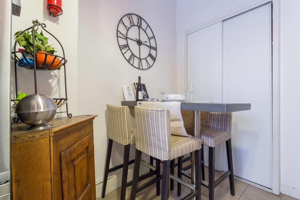 The Bright Jacobin Appartement