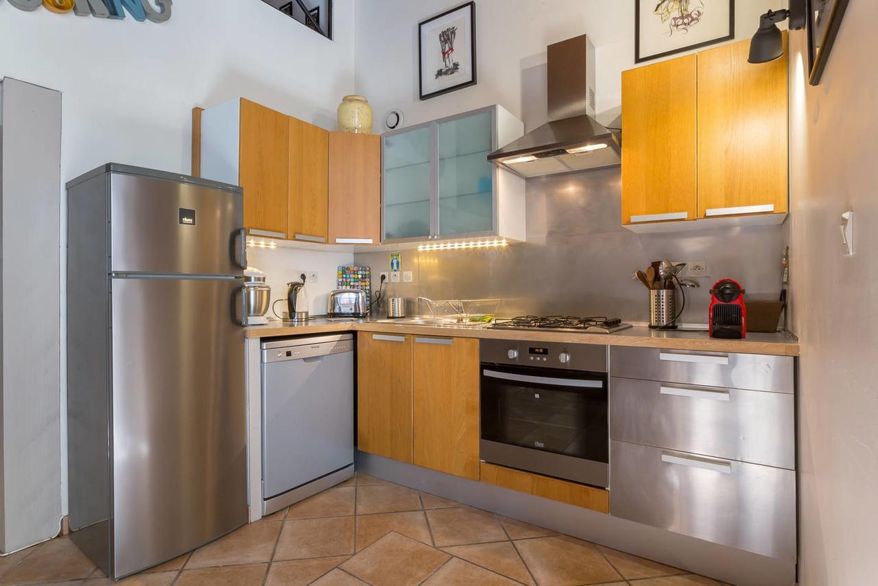 Guestready- Typical Croix-roussien Flat *