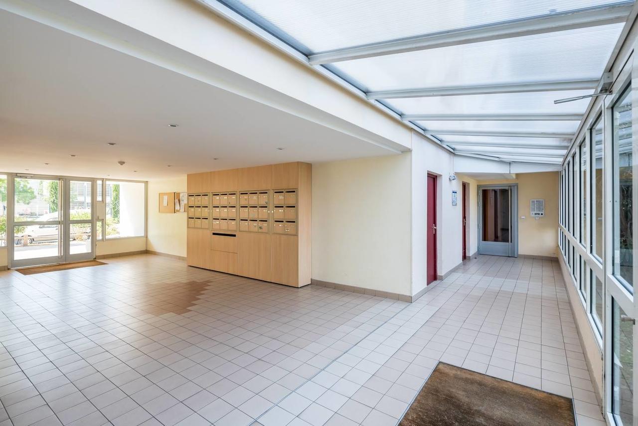 Apartment 19sisley - Calme & Cosy - 3ch 8p Metro Parking X2 Lyon