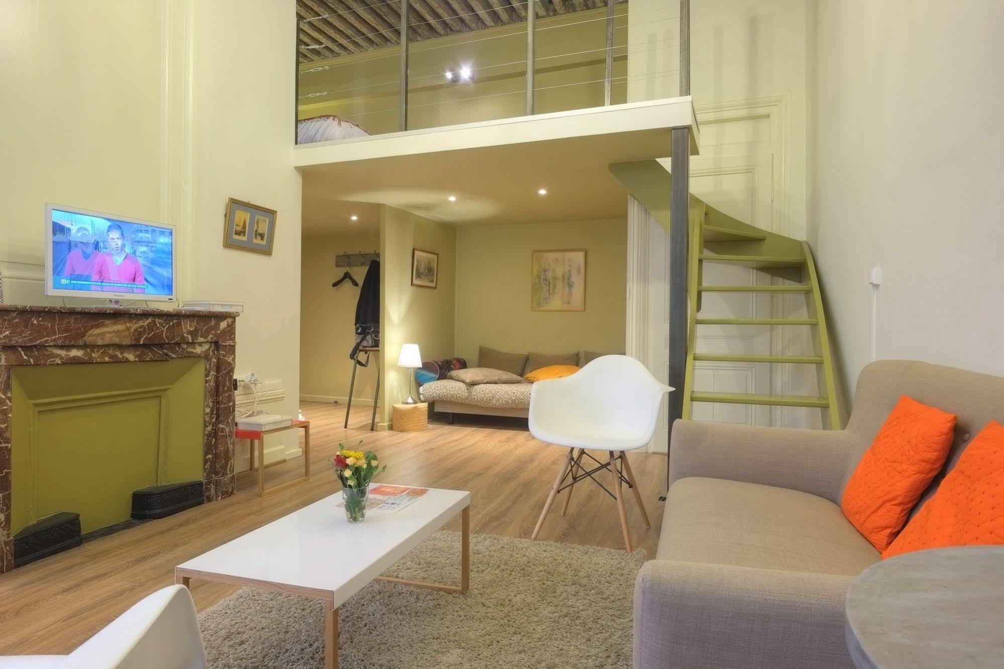 Hotel Riva Lofts And 2*