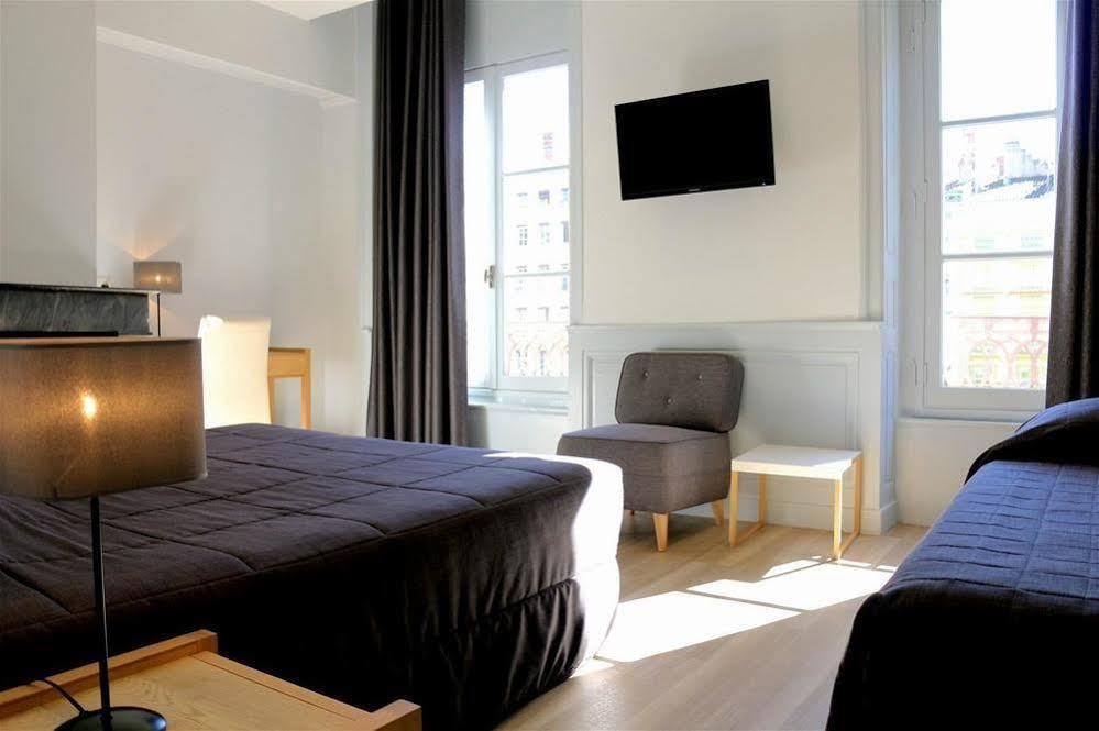 Du Théatre 2* Lyon