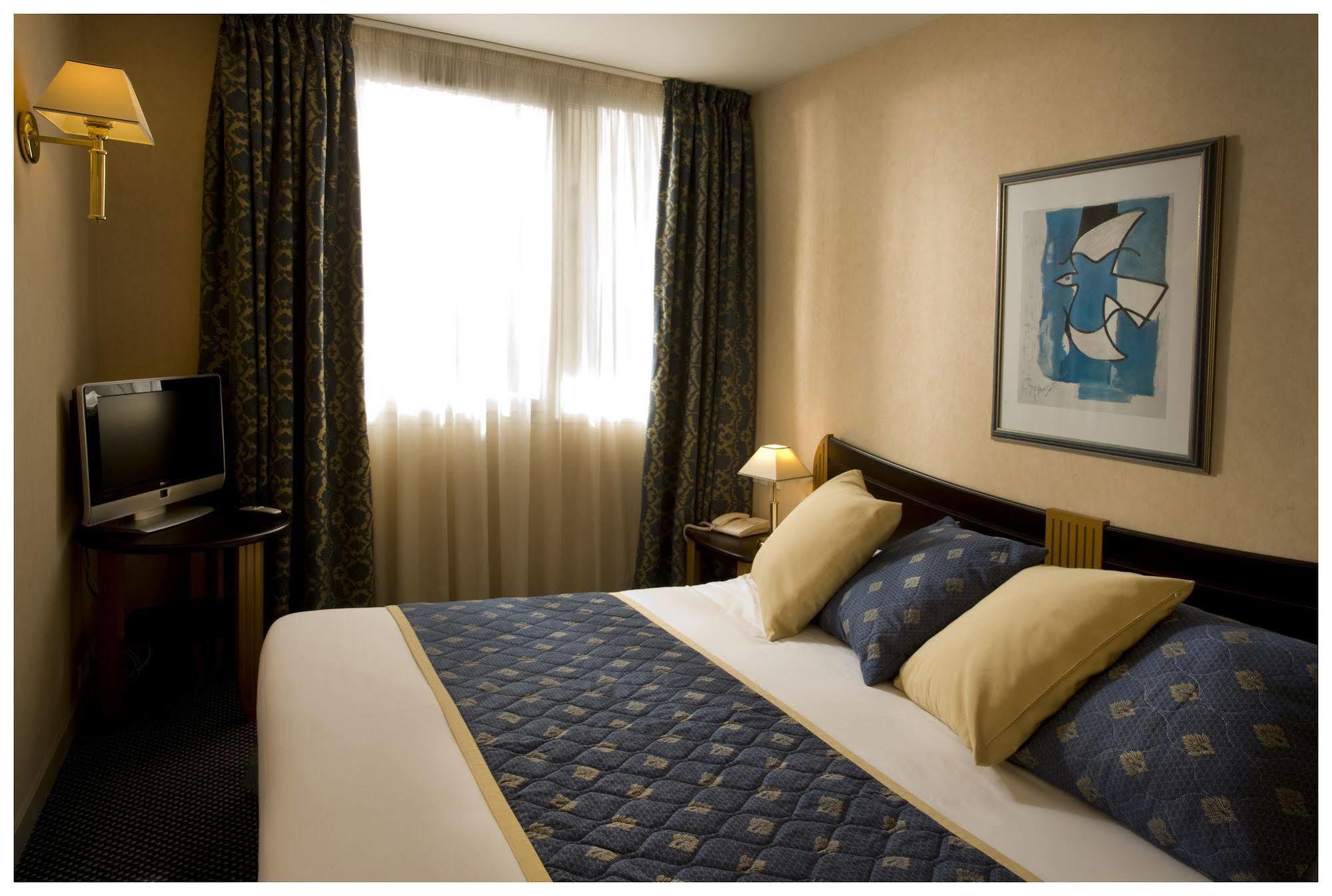 Western Crequi Part Dieu Hotel