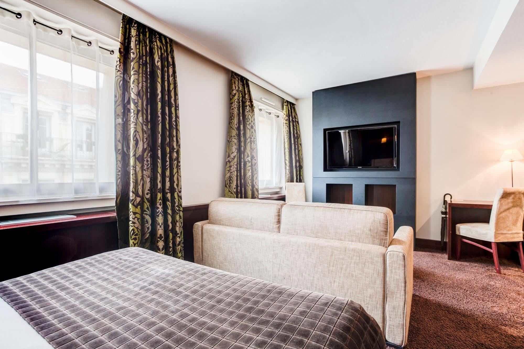 Hotel Le Roosevelt 4*