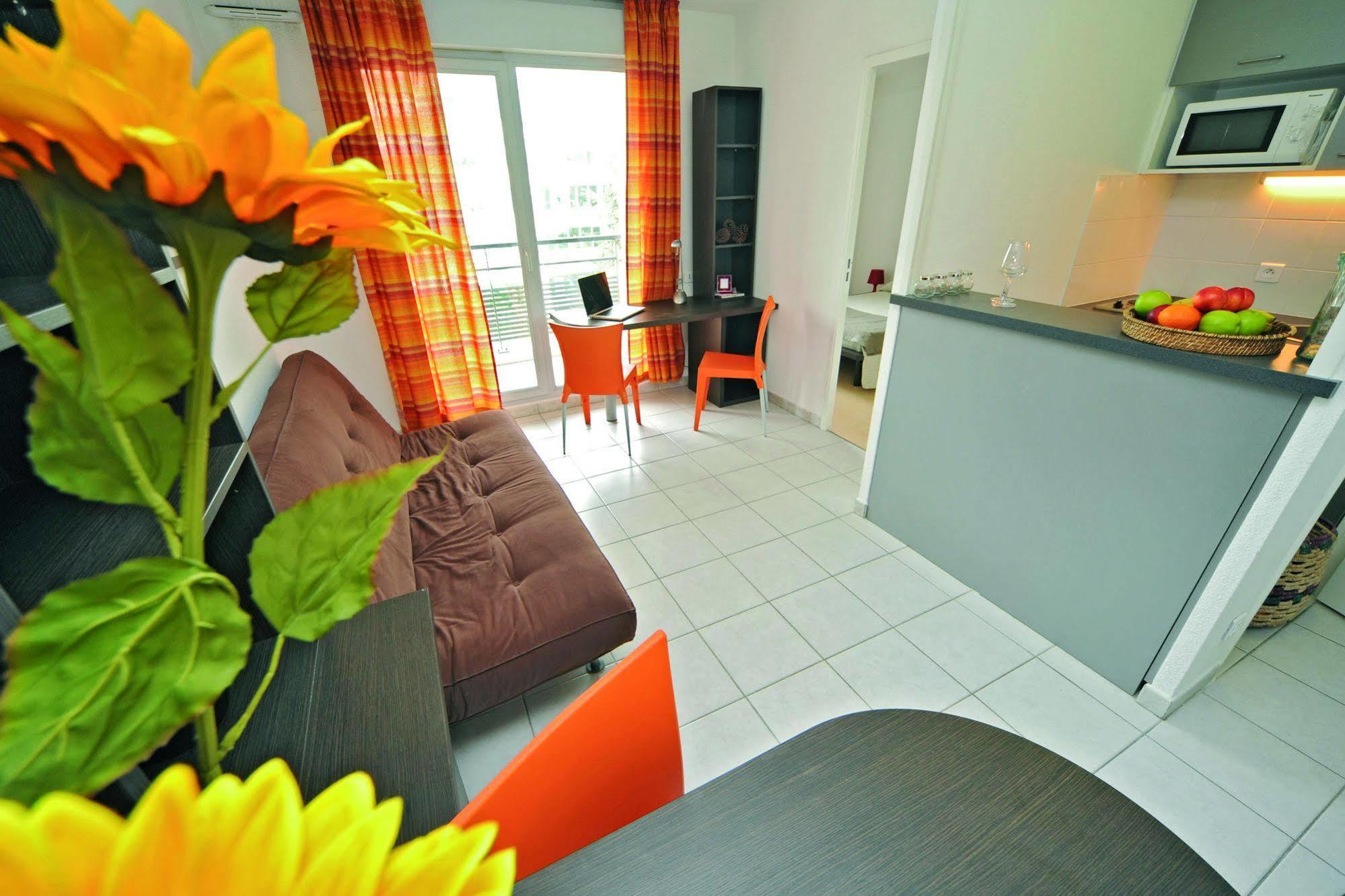 Aparthotel Appart'city Classic Vaise St Cyr 2*