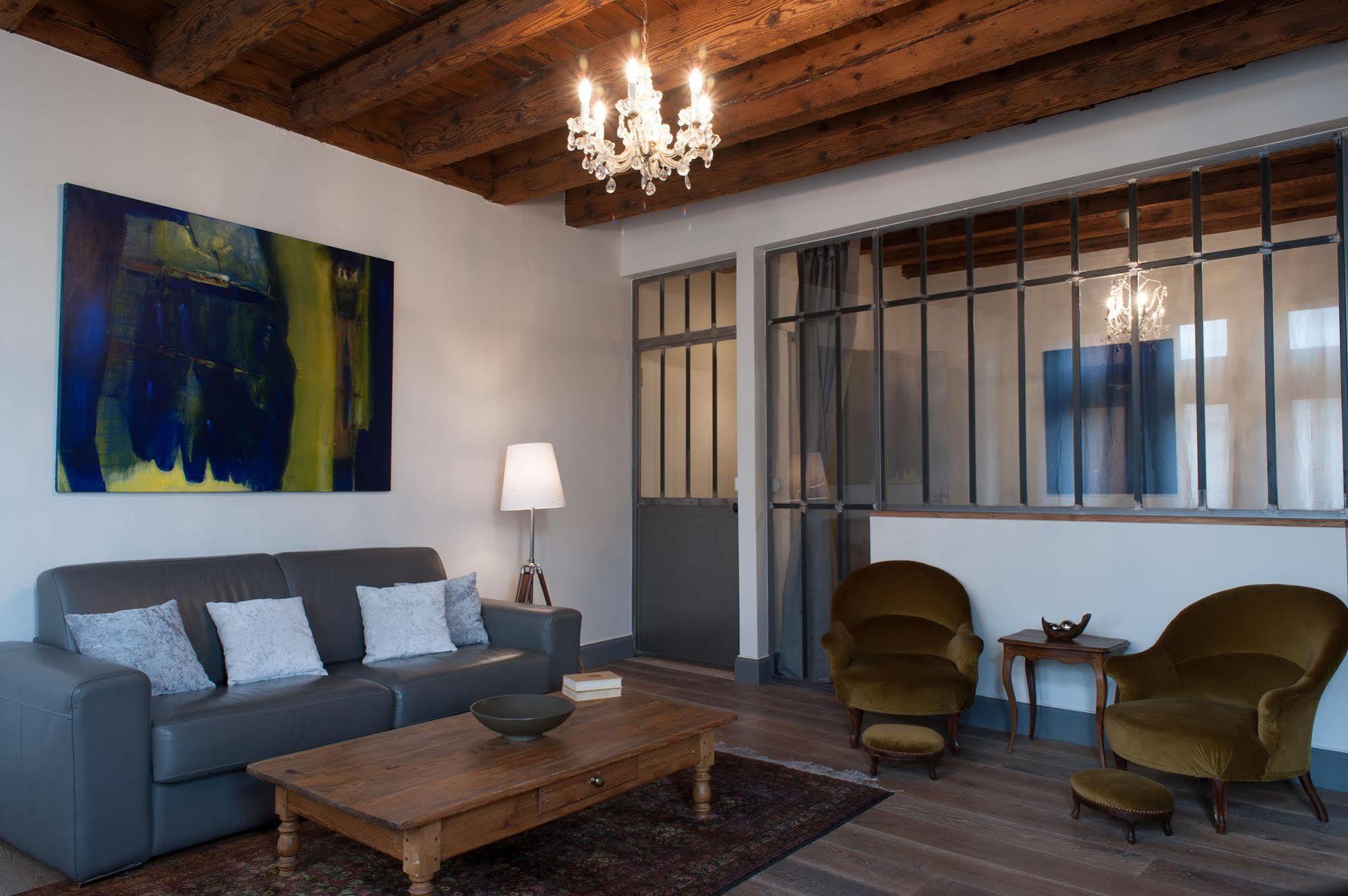La Maison Debourg Apartment *