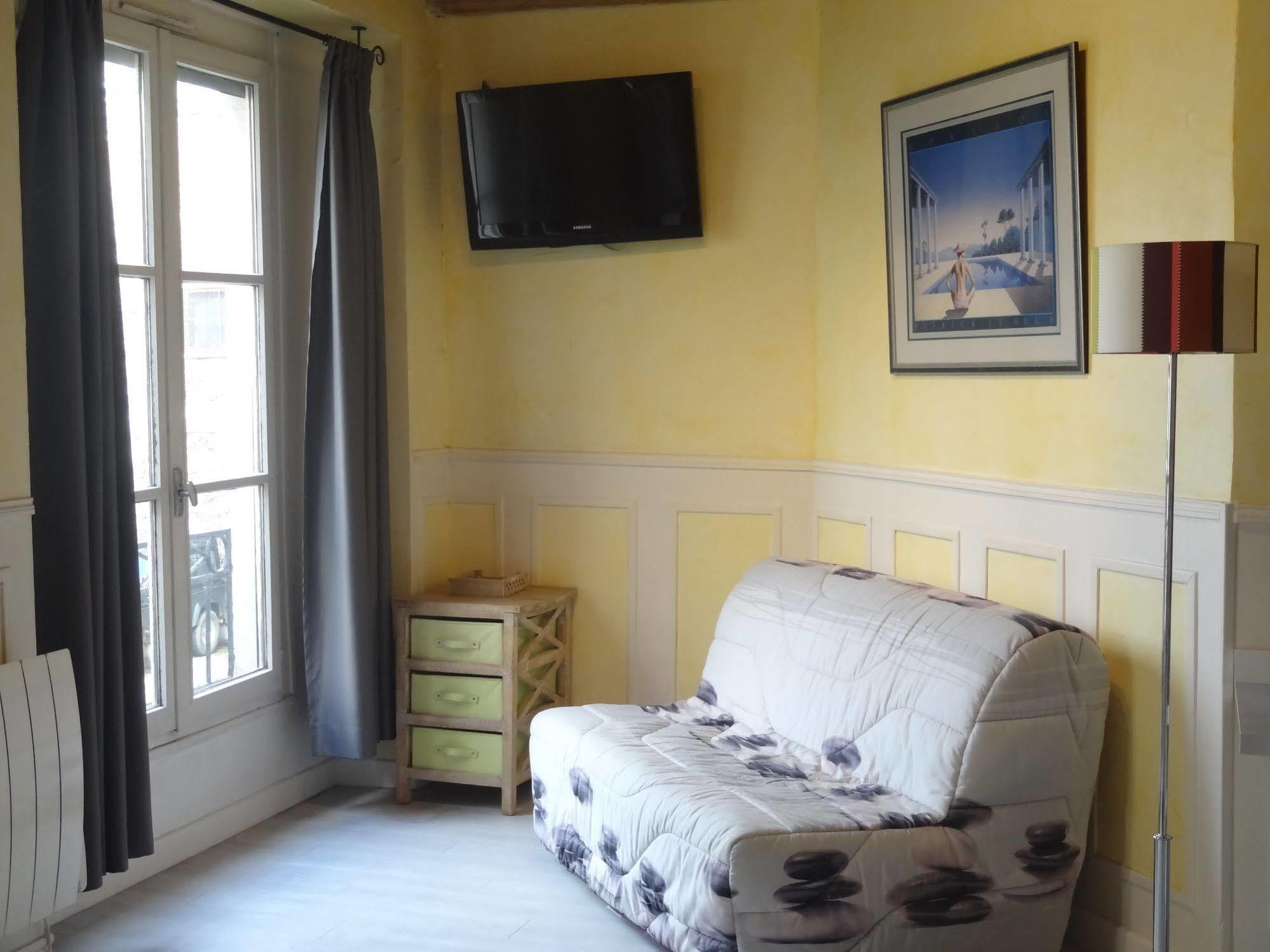 Apartahotel Avy Bellecour 2*