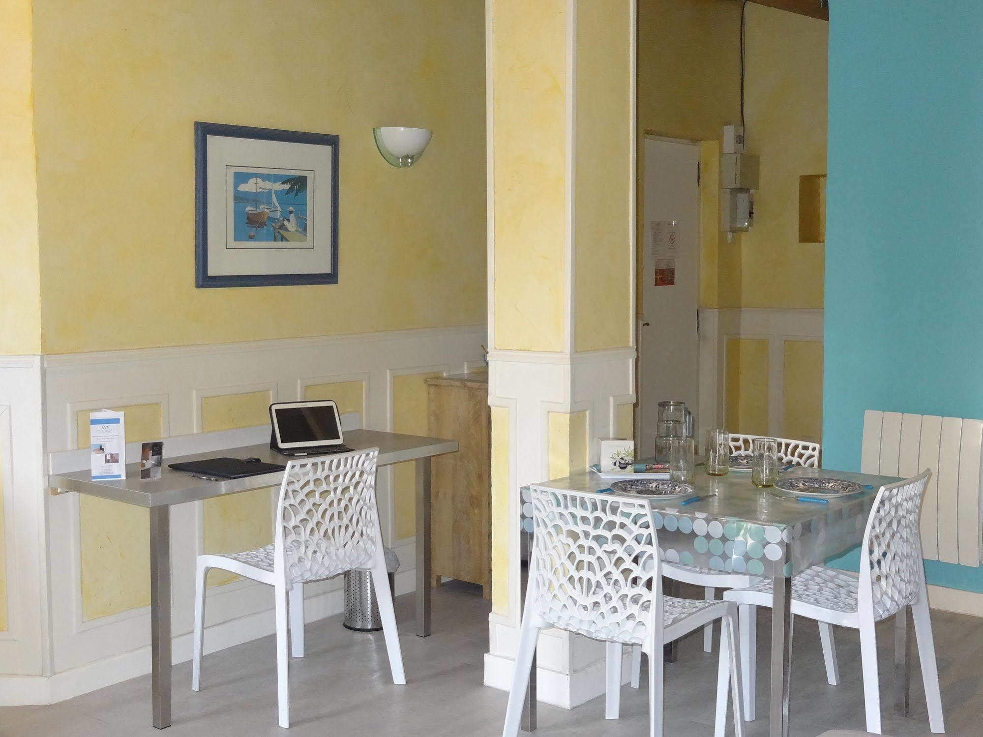 Avy Bellecour Apartahotel
