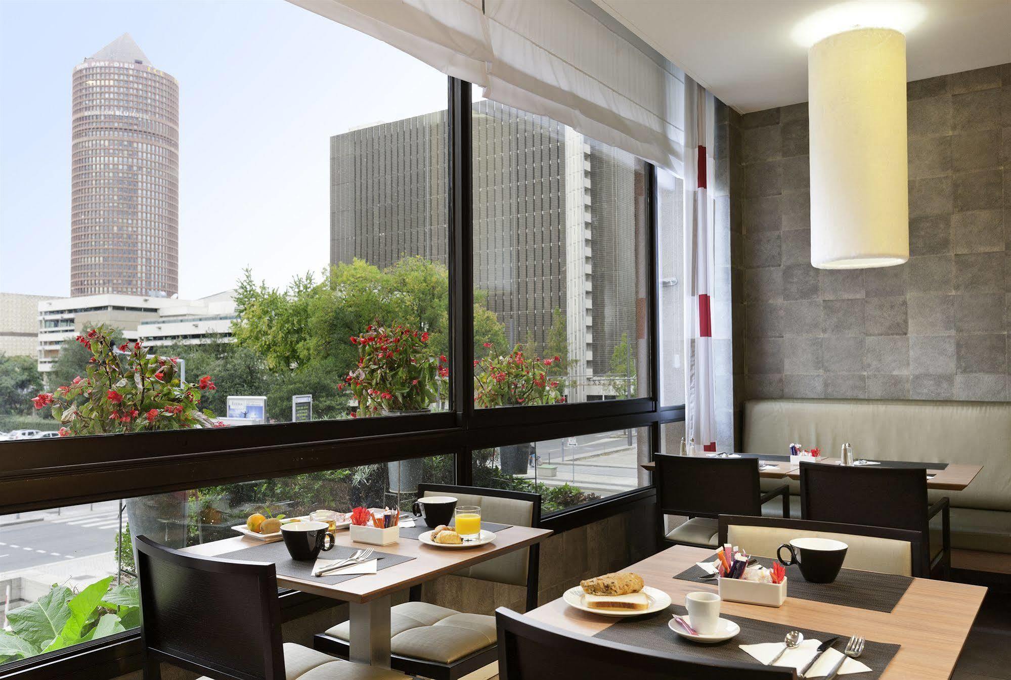 Novotel Centre Part-dieu Hotel 4*
