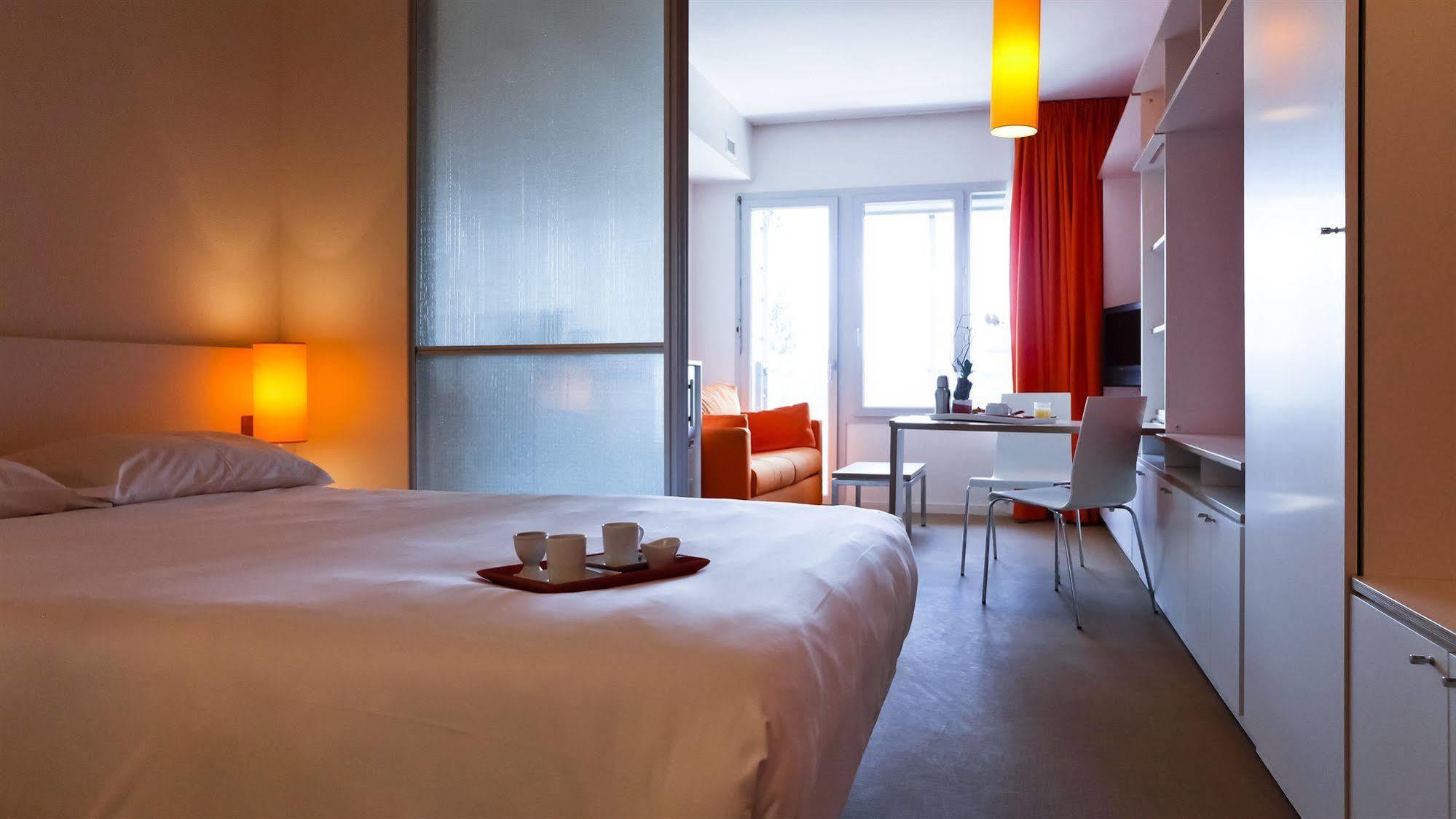Montempo Cite Internationale 3*