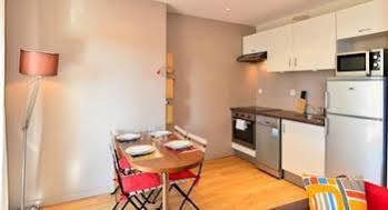 Ambiance - Thiers Appartement *