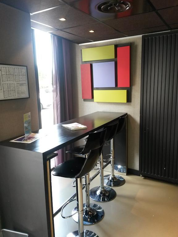 Hotel Central Perrache 3*