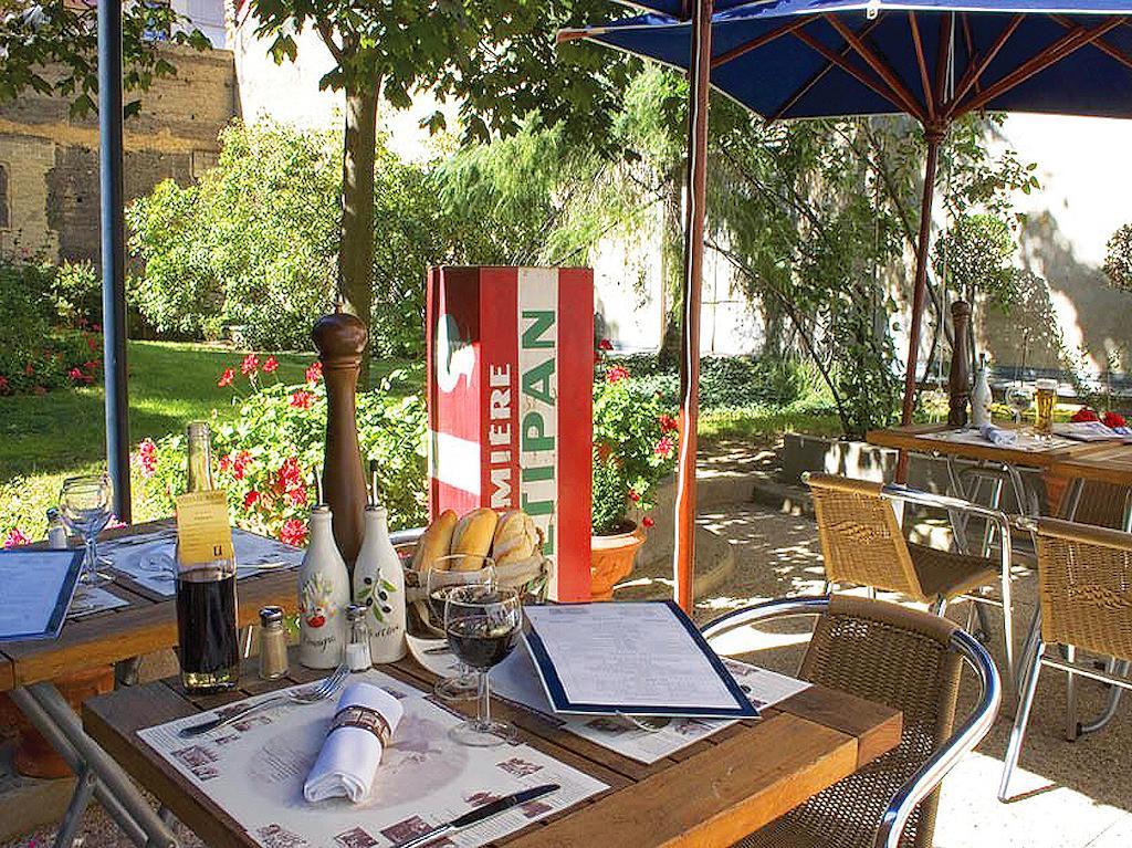 Ibis Styles Centre Confluence Hotel 3*
