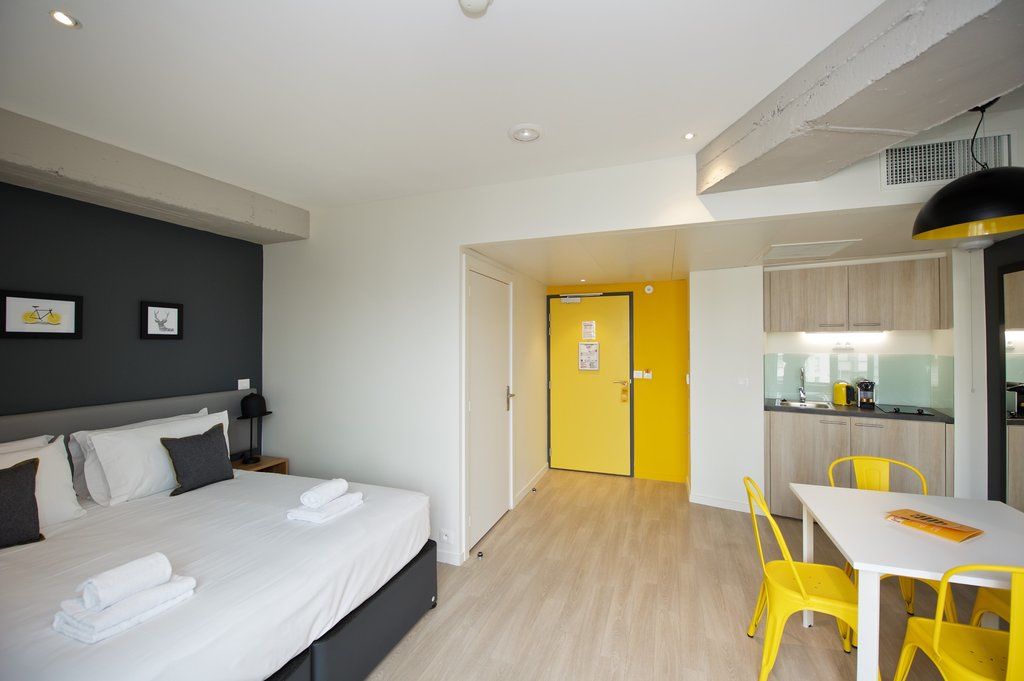 Staycity Hotel 3*