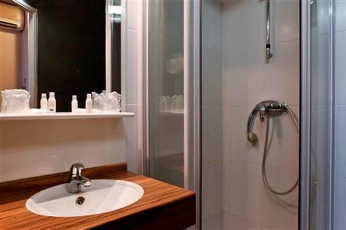 Hotel Ibis Styles Croix Rousse 3*