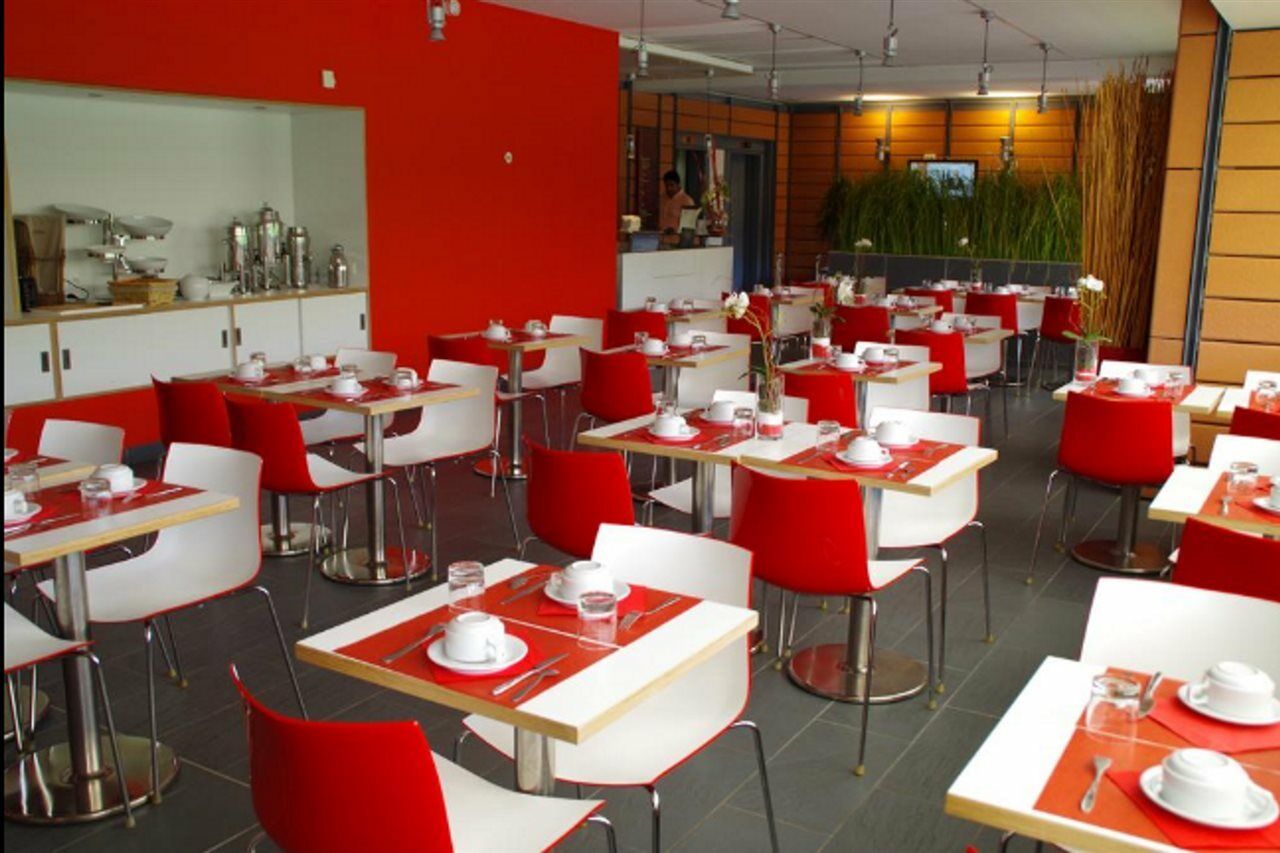 Montempo Cite Internationale 3*