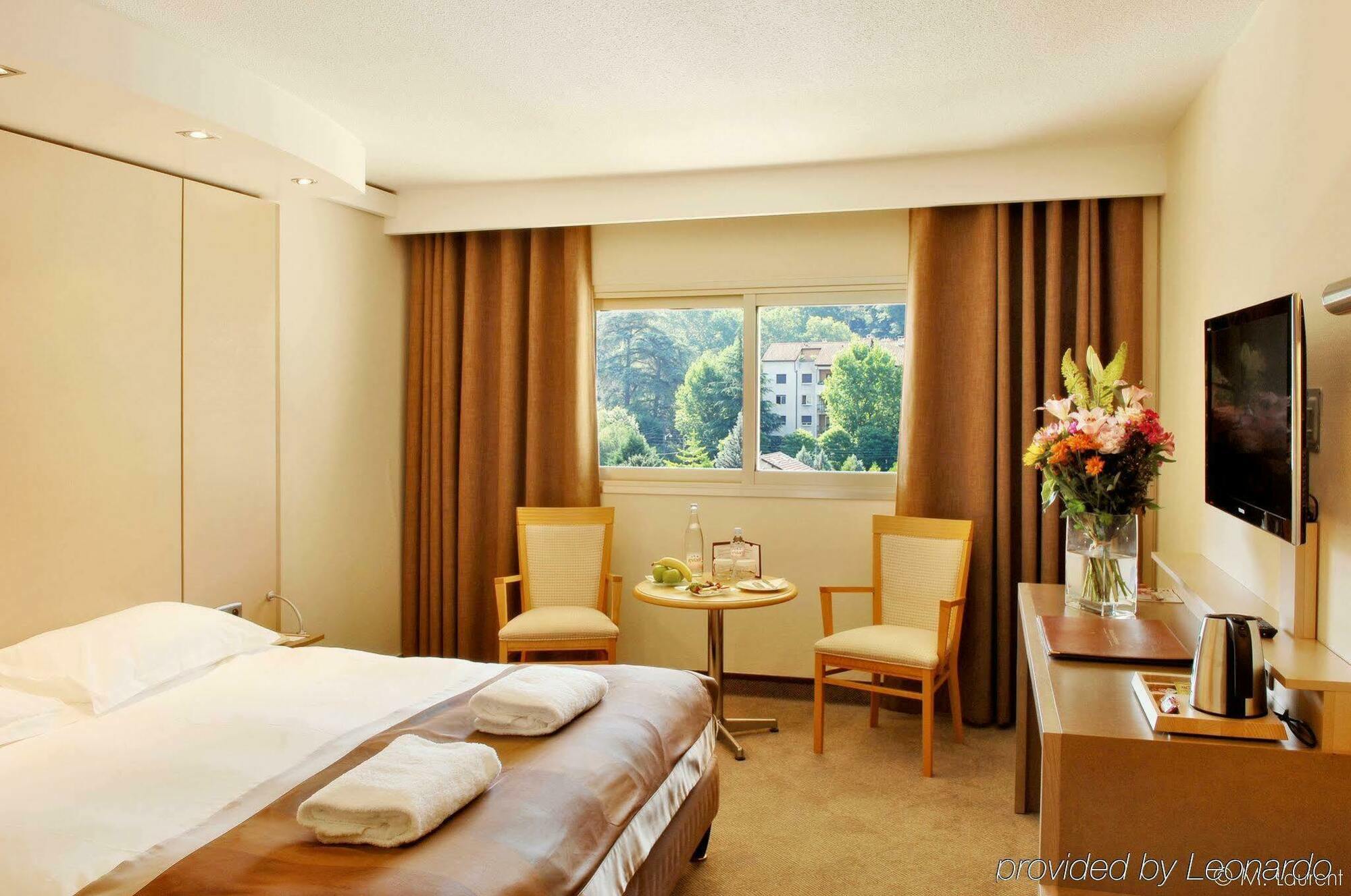 Metropole 4*