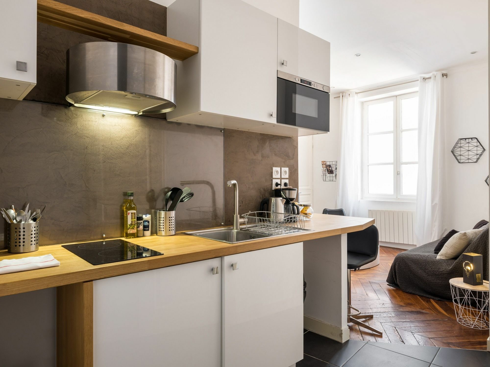 Honore - Pour Nomades Reveurs - Francois Dauphin Appartement