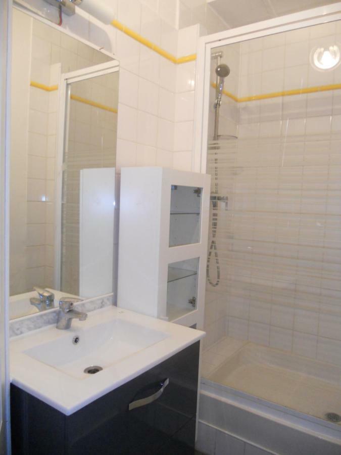 Apartment Au 303 *