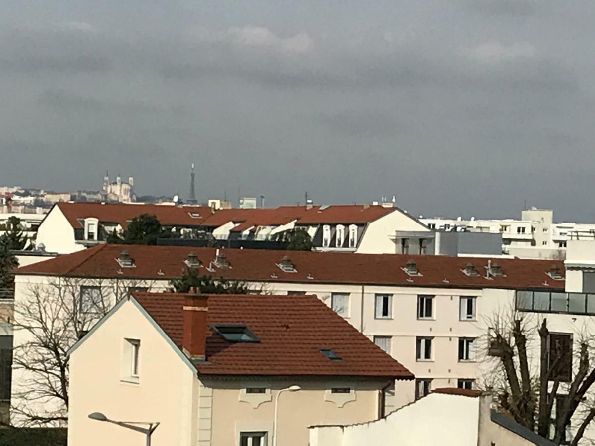 Woezon Na Mi Appartement