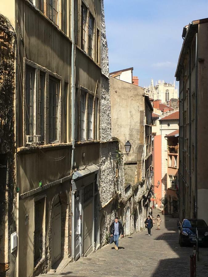 Apartment Standing Historic