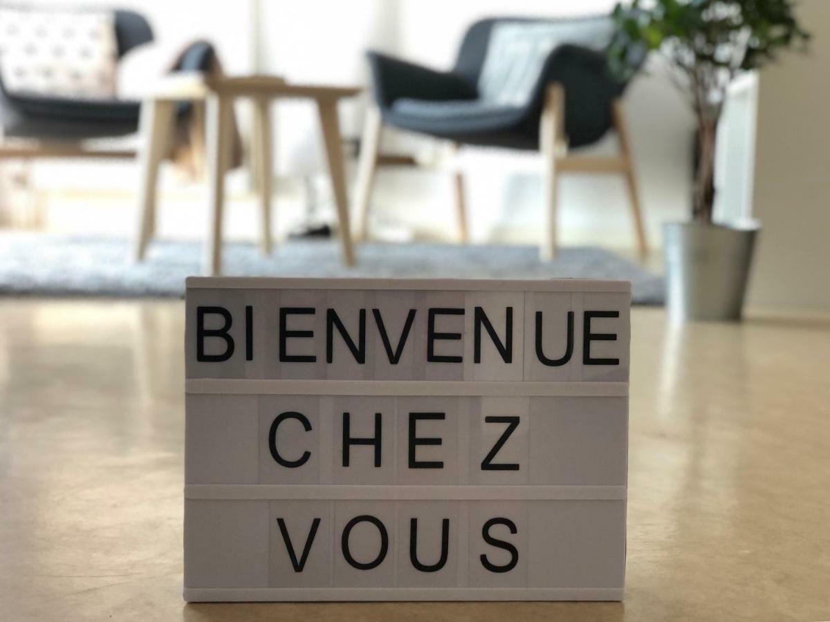 Woezon Na Mi Lyon