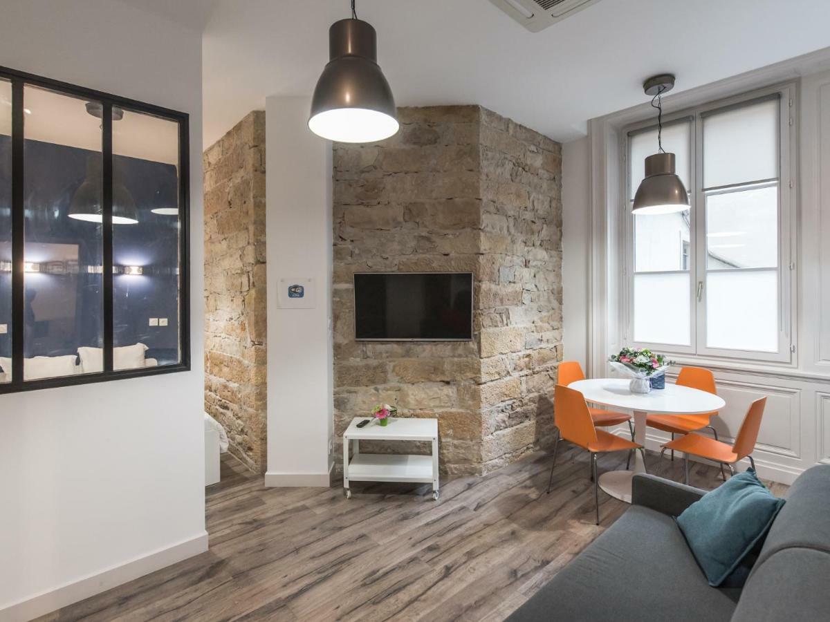 Opera Apartment *