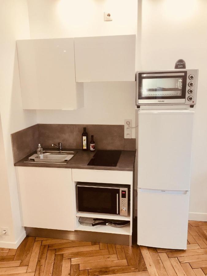 D: Centre Ville De Apartment