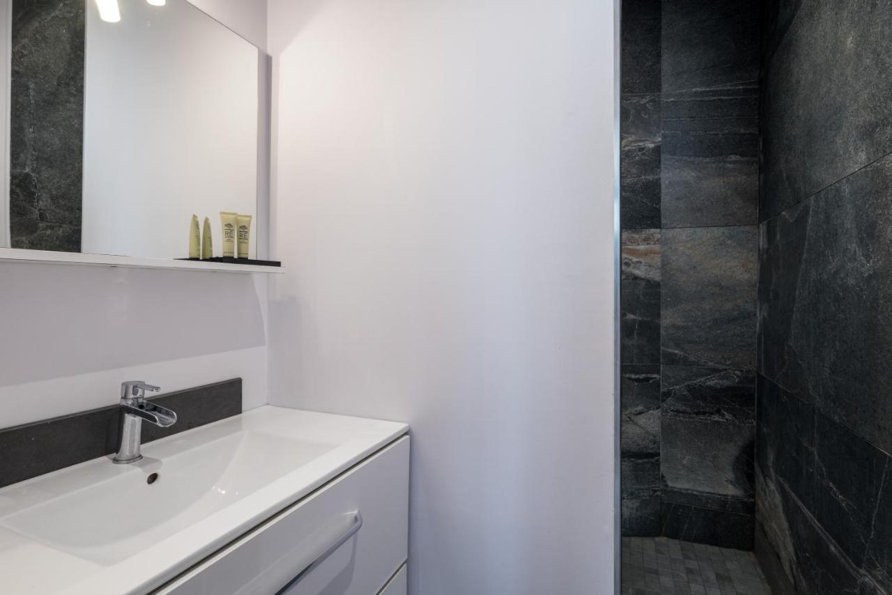 Honore - Barre Apartment