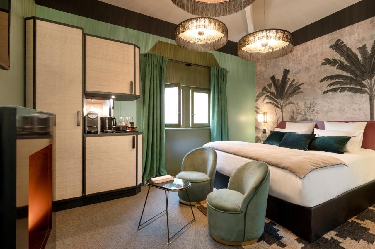 Mihotel Tour Rose