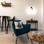 La Suite Saint Georges - Beau studio cosy et design à 5 mn métro Vieux Lyon