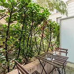 Cozy Studio Close To The Train Station And Lyons Peninsula Welkeys
