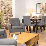 Design Et Charme, 100M2 Face A La Saone