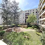 Haut de gamme - Lyon 6 - Arrivée autonome