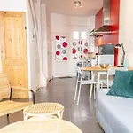 The Lyonnais Lodge - Saxe Gambetta - University