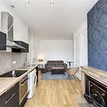 Cosy Appt Part Dieu Felix 3