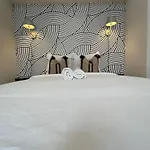 Suite Detroit